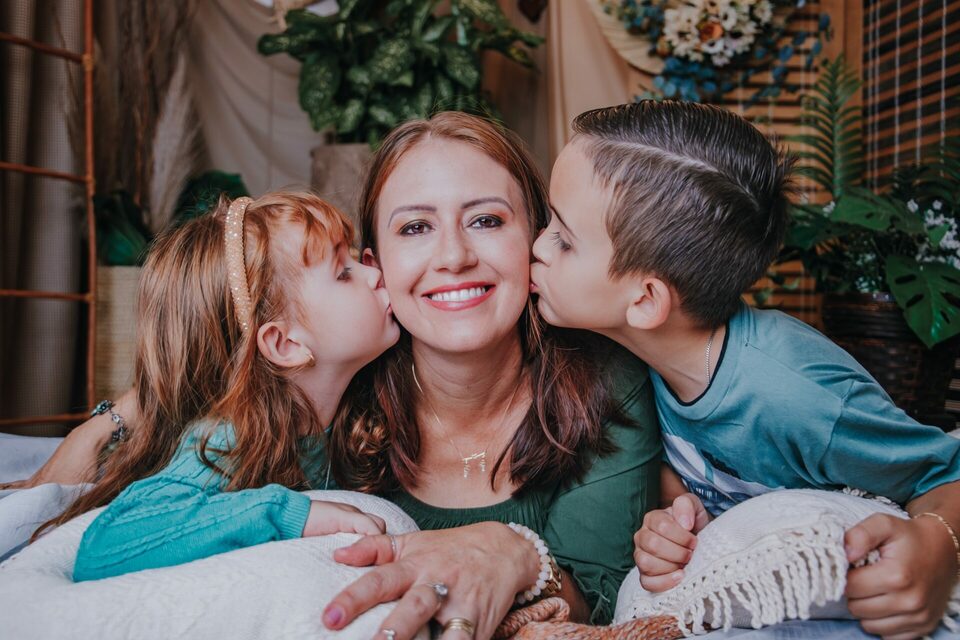 Daniela, Pedro e Isis